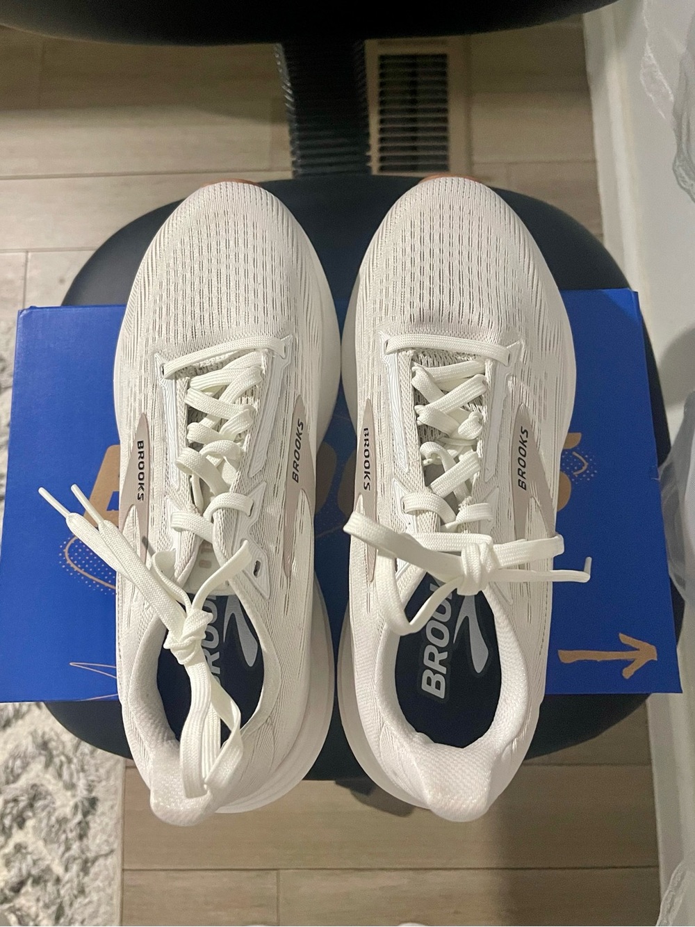 Brooks Women’s Revel 8 Running Shoe - Picture 2 of 4
